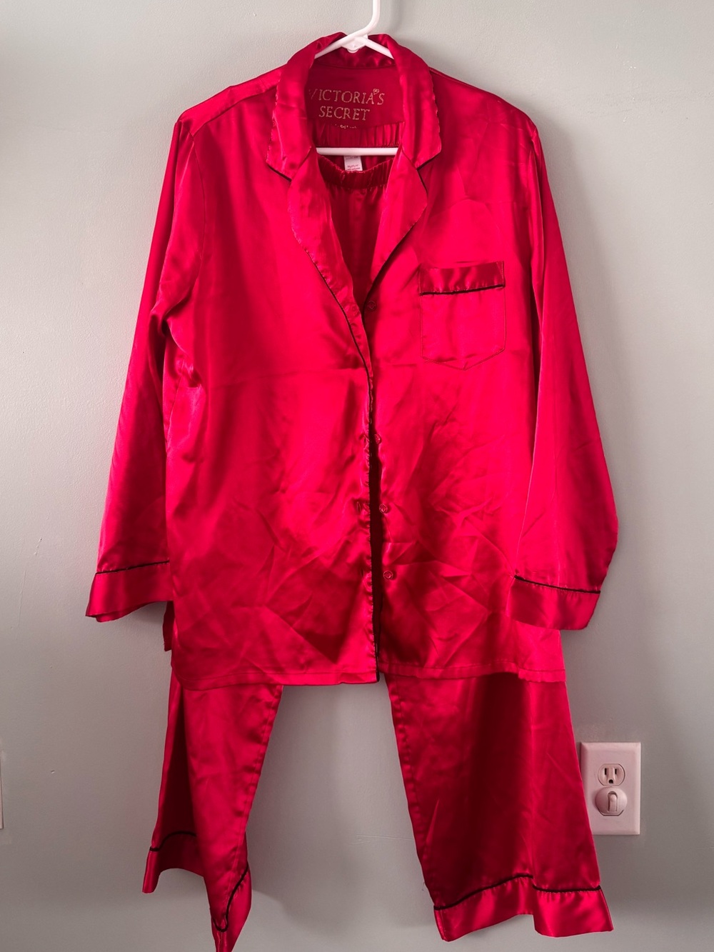 Vintage Victorias Secret Red Satin Pajama Set Classic Button-Down Top & Pants